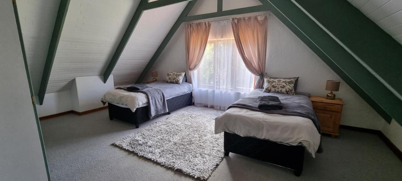 Dullvino Cottage No 15 At Critchley Dullstroom Exterior foto